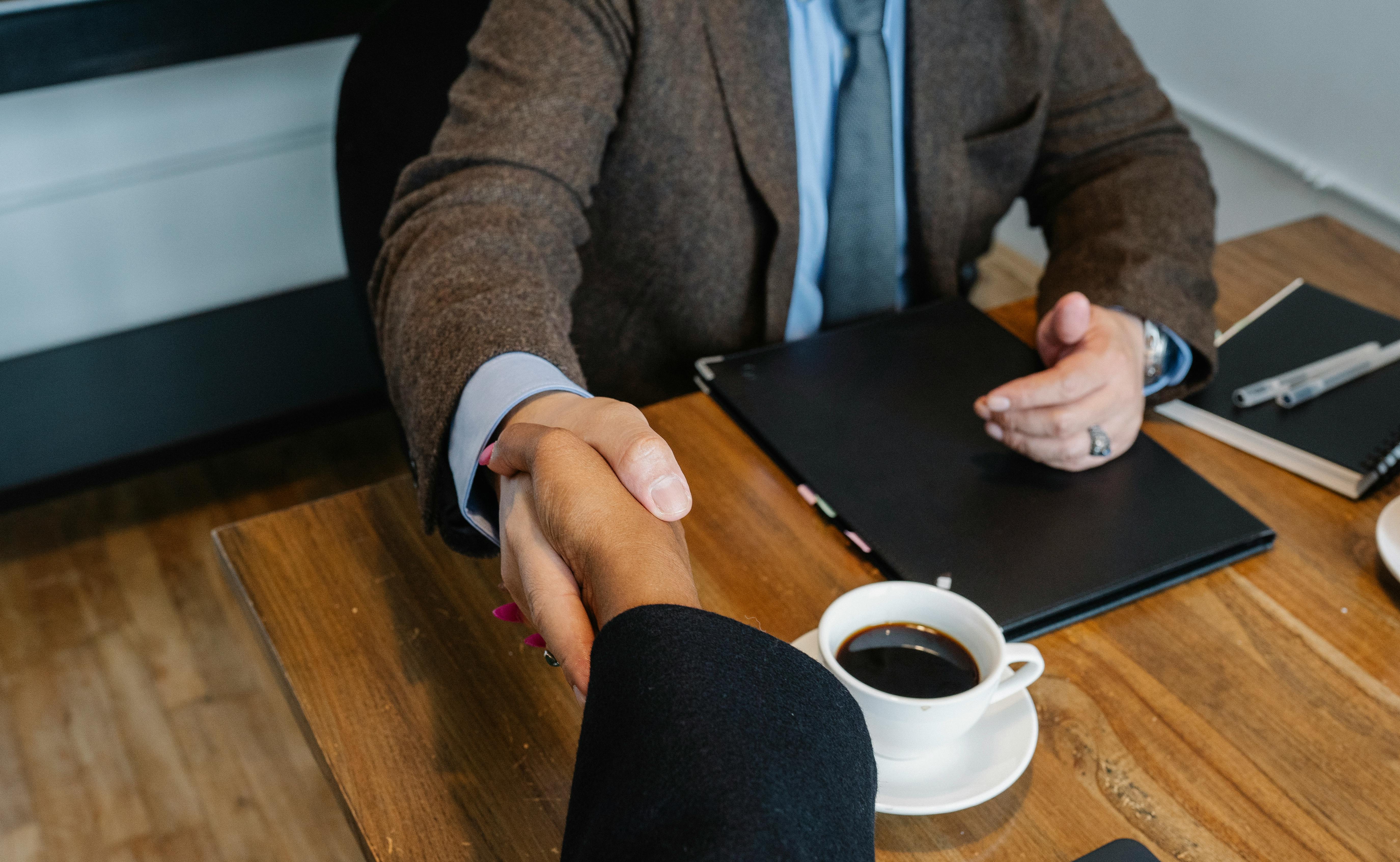 How to Negotiate Favorable Contracts as an Influencer