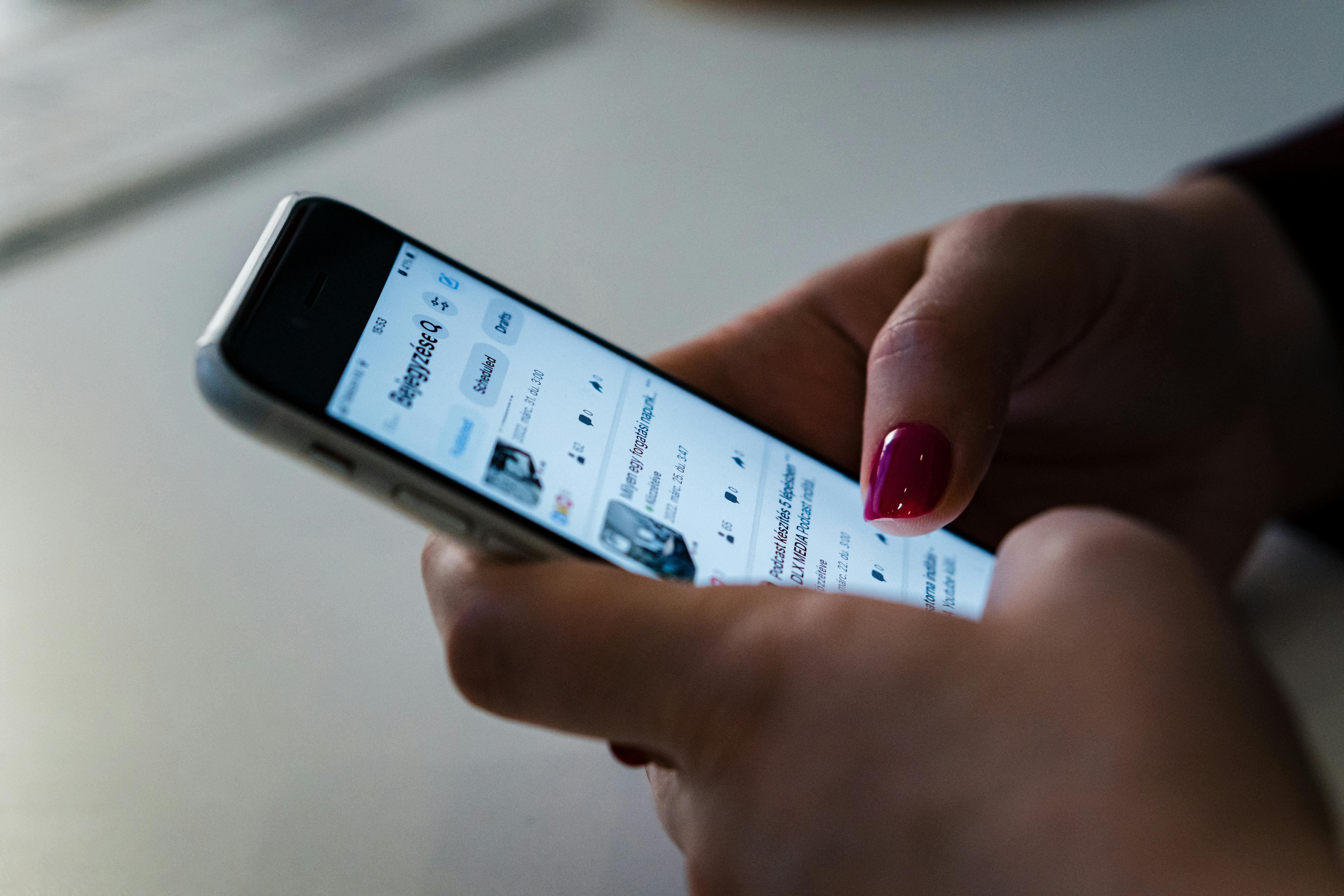 How to Collaborate Effectively with Brands as a Micro-Influencer